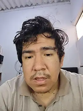 Snapshot of Jsanti17 chatting on 17, 12, 2025 Jsanti17 online show from 17, 12, 2025