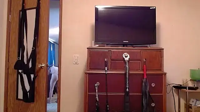 Snapshot of spicyphoenix chatting on 24, 9, 2025 spicyphoenix online show from 24, 9, 2025