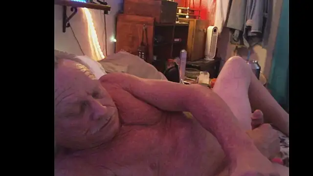 Pussyeat2please online show from 18, 11, 2025