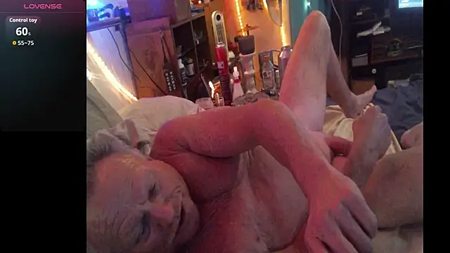 Pussyeat2please online show from 7, 4, 2026