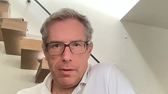 Snapshot of choupipat1 chatting on 12, 9, 2025 choupipat1 online show from 12, 9, 2025