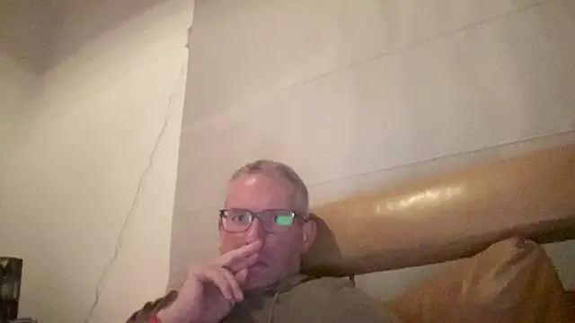 Snapshot of choupipat1 chatting on 24, 9, 2025 choupipat1 online show from 24, 9, 2025