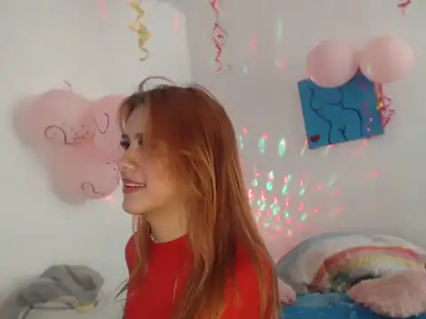 Snapshot of Victoria_new chatting on 12, 11, 2025 Victoria new online show from 12, 11, 2025