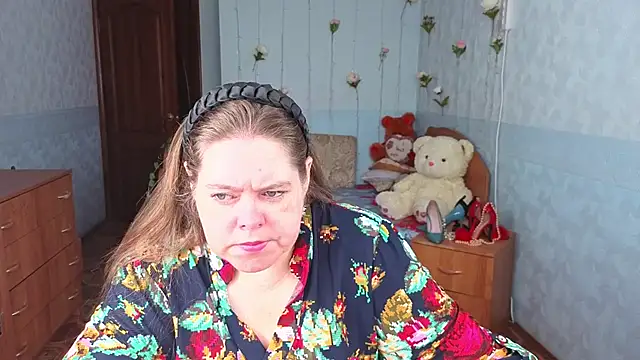 Audrey Aura online show from 19, 9, 2025