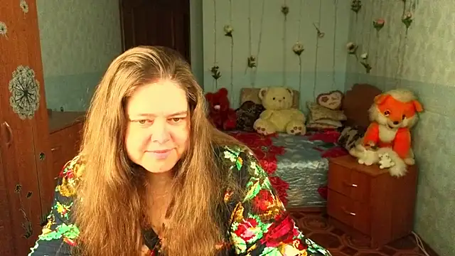 Audrey Aura online show from 6, 11, 2025