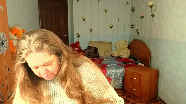 Audrey Aura online show from 21, 11, 2025