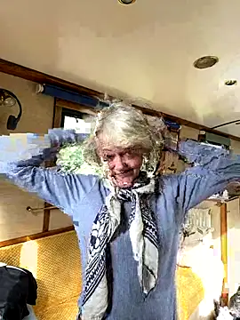 ladyboatlady online show from 11, 9, 2025