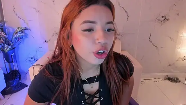 Snapshot of scarlett_enjoy1 chatting on 28, 9, 2025 scarlett enjoy1 online show from 28, 9, 2025