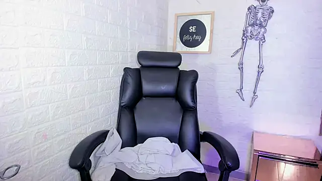 Snapshot of Arthemisa_tay69 chatting on 18, 10, 2025 Arthemisa tay69 online show from 18, 10, 2025