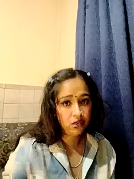 Snapshot of cute_indianxo chatting on 23, 4, 2026 cute indianxo online show from 23, 4, 2026