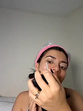 AmaiaSalvatore online show from 15, 9, 2025