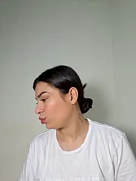 AmaiaSalvatore online show from 25, 9, 2025