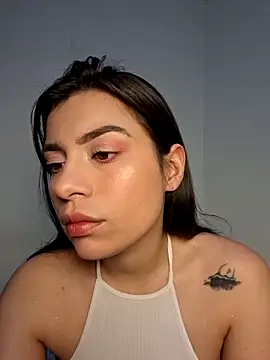 AmaiaSalvatore online show from 26, 9, 2025