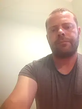Parejabdsm90 online show from 6, 5, 2026