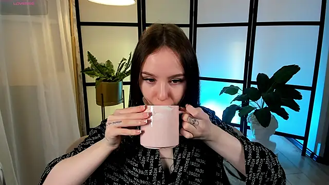 MarySparkle online show from 10, 10, 2025