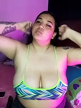 Snapshot of kittenFreyja_ chatting on 11, 9, 2025 kittenFreyja online show from 11, 9, 2025