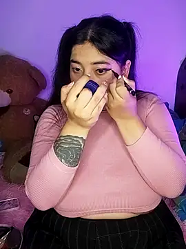 Snapshot of kittenFreyja_ chatting on 23, 9, 2025 kittenFreyja online show from 23, 9, 2025