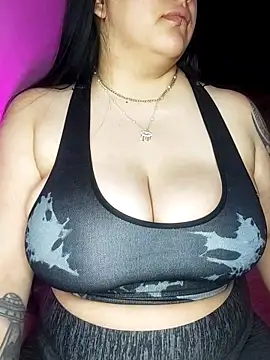 Snapshot of kittenFreyja_ chatting on 6, 10, 2025 kittenFreyja online show from 6, 10, 2025