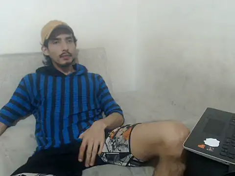 Snapshot of snackontime18 chatting on 7, 7, 2026 snackontime18 online show from 7, 7, 2026