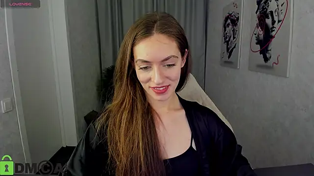 Agnes Wells online show from 12, 11, 2025