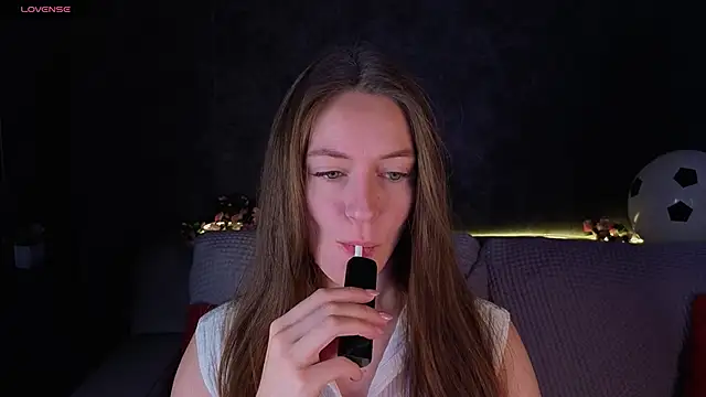 Snapshot of Agnes_Wells chatting on 20, 6, 2026 Agnes Wells online show from 20, 6, 2026