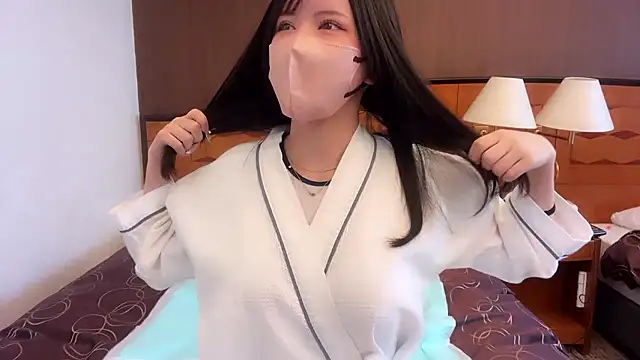 Snapshot of moemilk chatting on 4, 3, 2026 moemilk online show from 4, 3, 2026