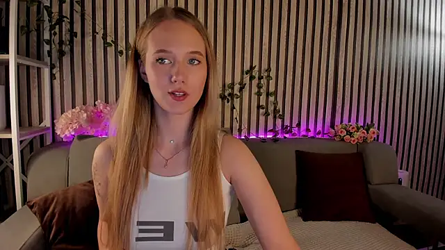 Casey Sweeet online show from 29, 5, 2026
