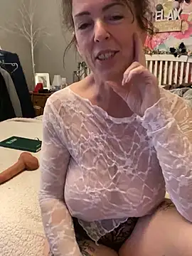 Snapshot of Sassylady chatting on 7, 11, 2025 Sassylady online show from 7, 11, 2025