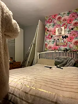 Snapshot of Sassylady chatting on 13, 12, 2025 Sassylady online show from 13, 12, 2025