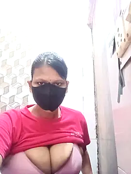 Snapshot of varnika chatting on 11, 10, 2025 varnika online show from 11, 10, 2025