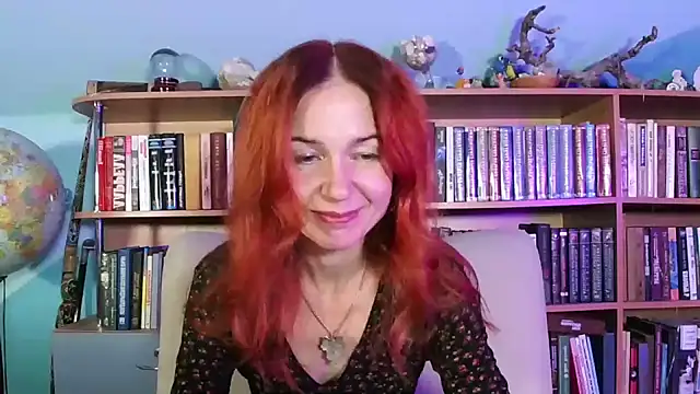 Snapshot of Foxilady357 chatting on 5, 11, 2025 Foxilady357 online show from 5, 11, 2025