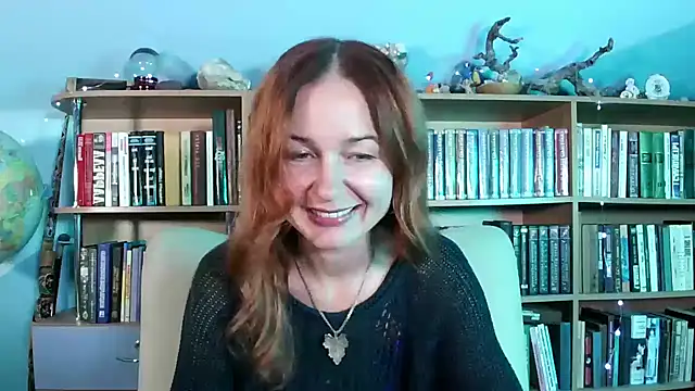 Snapshot of Foxilady357 chatting on 23, 11, 2025 Foxilady357 online show from 23, 11, 2025