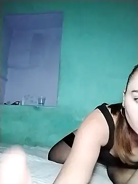 Snapshot of Viktoriia27 chatting on 24, 9, 2025 Viktoriia27 online show from 24, 9, 2025