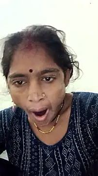 Snapshot of Guriya0076 chatting on 1, 10, 2025 Guriya0076 online show from 1, 10, 2025