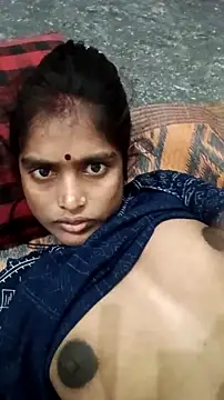 Snapshot of Guriya0076 chatting on 9, 10, 2025 Guriya0076 online show from 9, 10, 2025