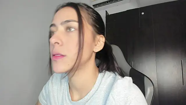 ValkaGrecco online show from 10, 9, 2025