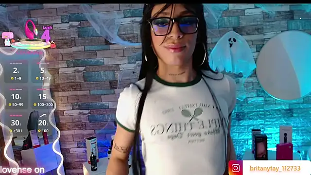Snapshot of boyfox_tay chatting on 22, 10, 2025 boyfox tay online show from 22, 10, 2025
