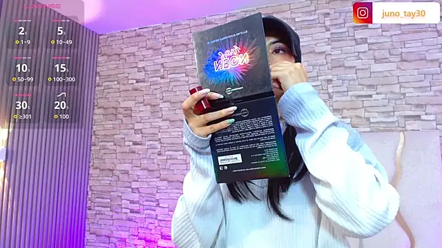 juno tay online show from 9, 11, 2025