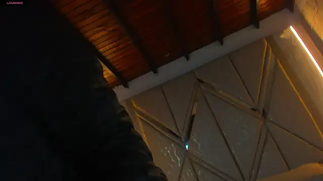 Snapshot of Hotcouple_222 chatting on 27, 11, 2025 Hotcouple 222 online show from 27, 11, 2025