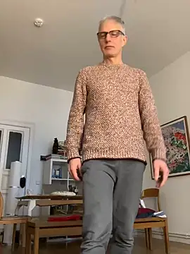 Snapshot of SexyLeon8 chatting on 23, 1, 2025 SexyLeon8 online show from 23, 1, 2025