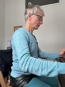 SexyLeon8 online show from 11, 2, 2026