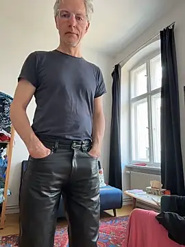 SexyLeon8 online show from 11, 4, 2026