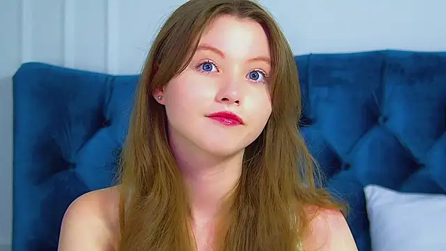 Snapshot of KeiraAsti chatting on 17, 9, 2025 KeiraAsti online show from 17, 9, 2025