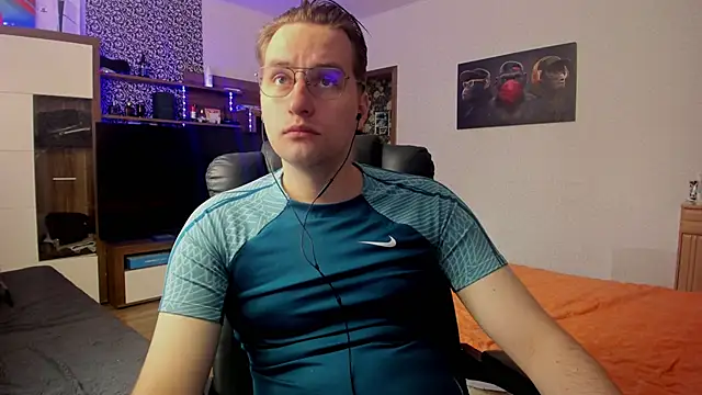 Snapshot of romiosabrino chatting on 13, 5, 2026 romiosabrino online show from 13, 5, 2026