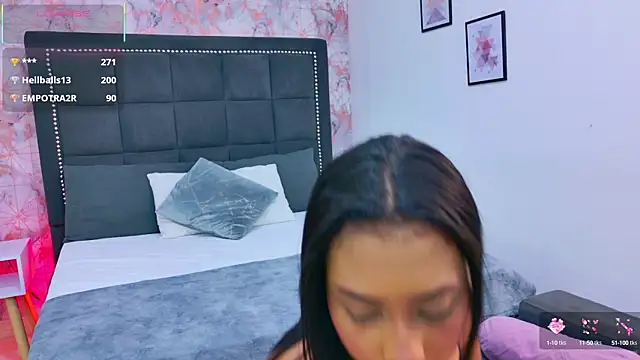 Snapshot of Becca_Grims chatting on 24, 9, 2025 Becca Grims online show from 24, 9, 2025