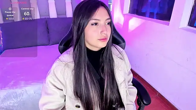 Snapshot of Adaara_Rey chatting on 12, 11, 2025 Adaara Rey online show from 12, 11, 2025