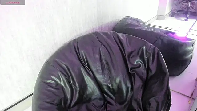 Snapshot of Adaara_Rey chatting on 19, 11, 2025 Adaara Rey online show from 19, 11, 2025