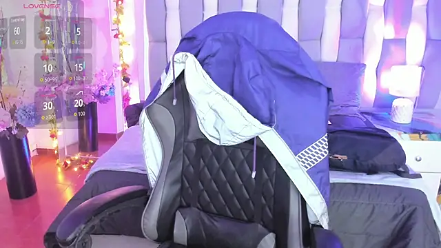 Snapshot of Adaara_Rey chatting on 28, 11, 2025 Adaara Rey online show from 28, 11, 2025