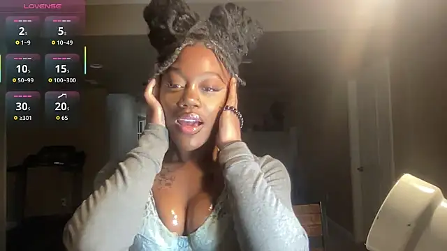 maskedgirl5005 online show from 4, 10, 2025