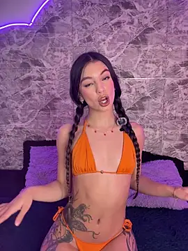 Snapshot of MaryAnneeXOO chatting on 24, 11, 2025 MaryAnneeXOO online show from 24, 11, 2025